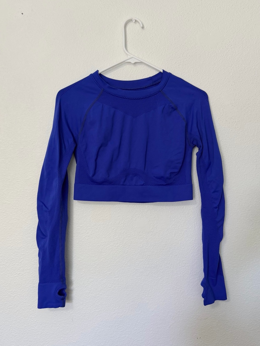 Bright royal blue workout long sleeve crop top